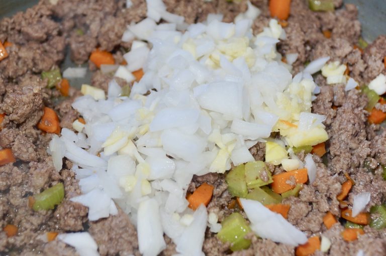 Jalapeño Lime Cauliflower Rice Bowl with Picadillo Everyday Latina