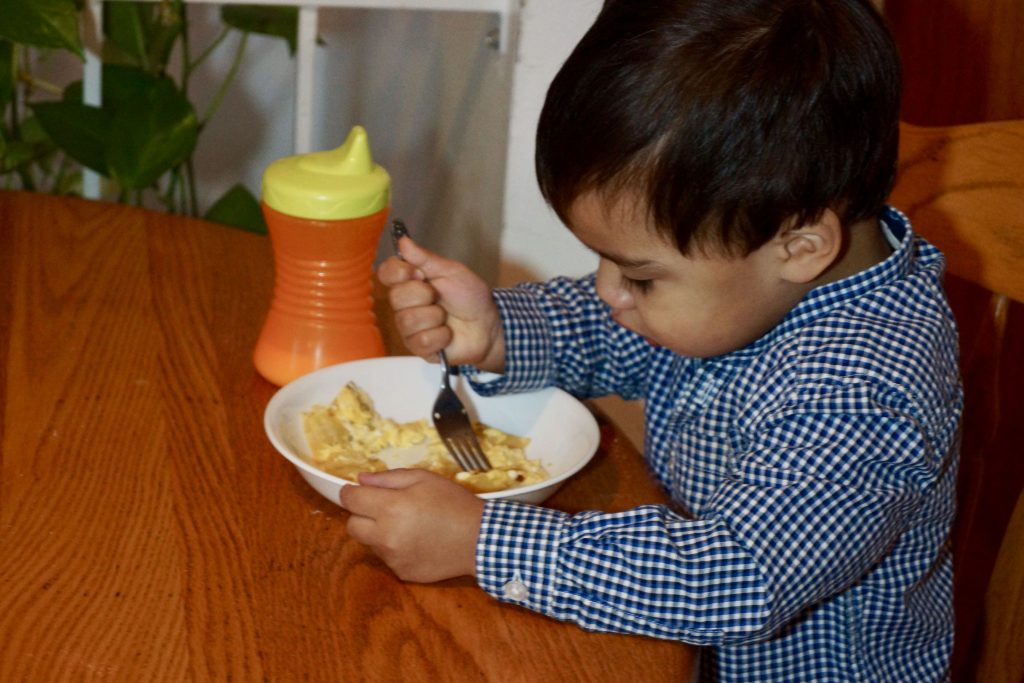 My son enjoying huevos con tortilla #breakfastforkids #easybreakfast