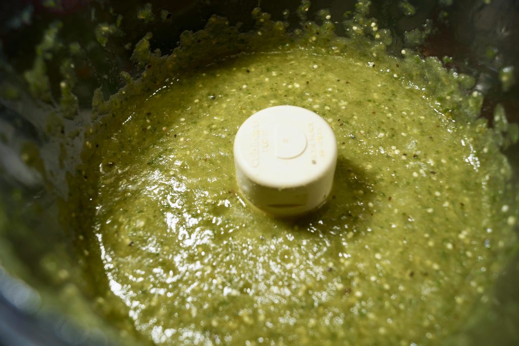Preparing Creamy tomatillo avocado salsa #tomatillo salsa #avocadosalsa #mexicansalsa