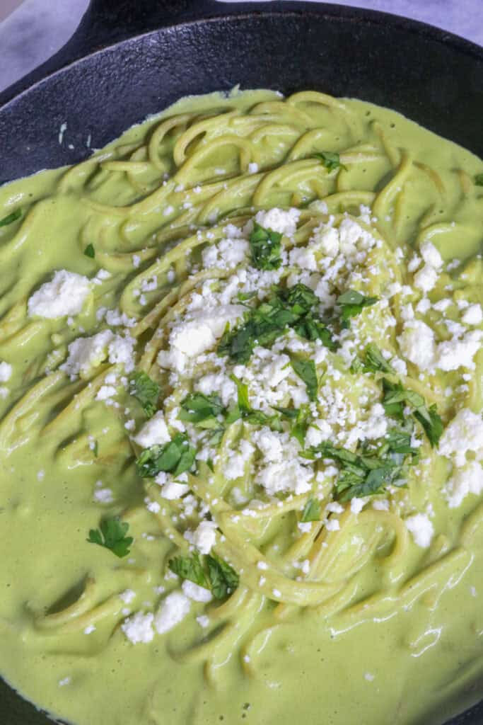 Close up of garnished and completed espagueti verde