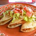 Tacos dorados de pollo