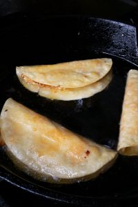 Tacos Dorados de Pollo