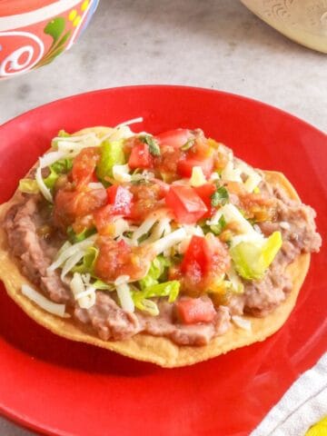Tostadas de Frijoles