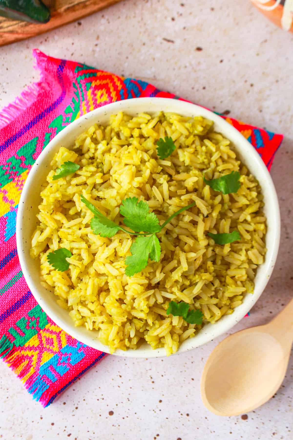 Top view of Arroz Verde Poblano garnished with cilantro